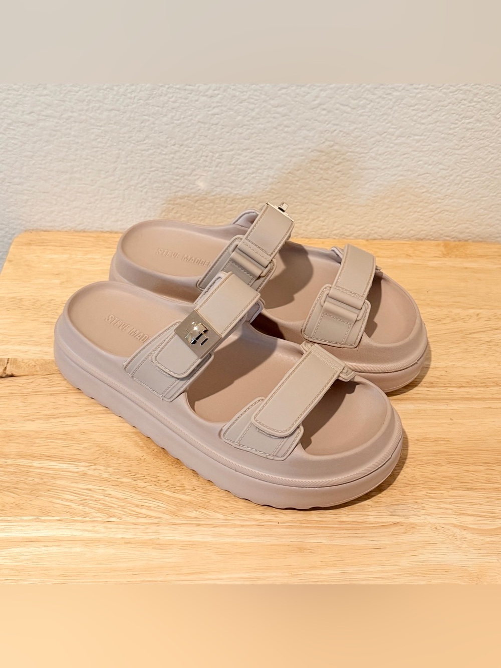 New Steve Madden Bigschmona Platform Sandal, 8